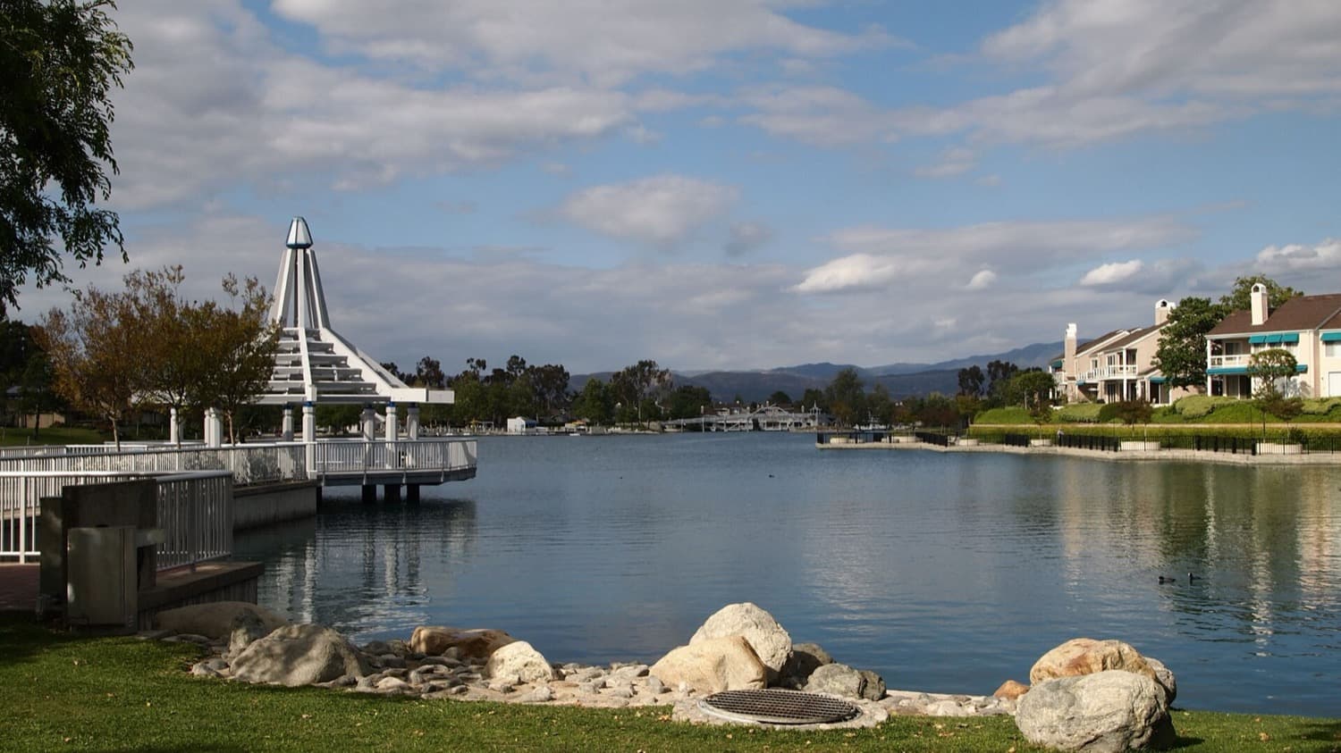 North Lake in Woodbridge, Irvine, with its lakefront pavilion and homes