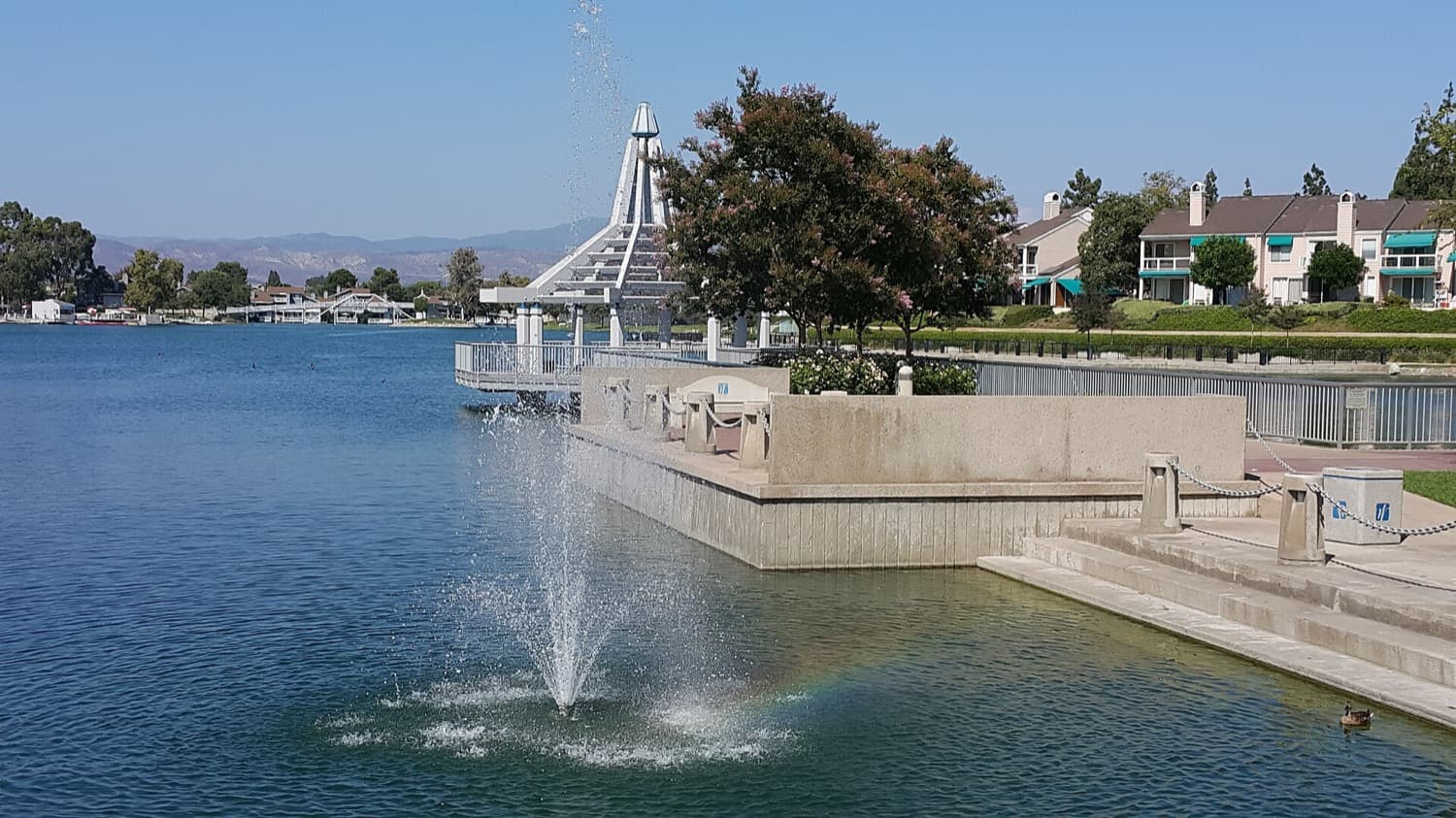 The fountain on South Lake in Woodbridge, Irvine